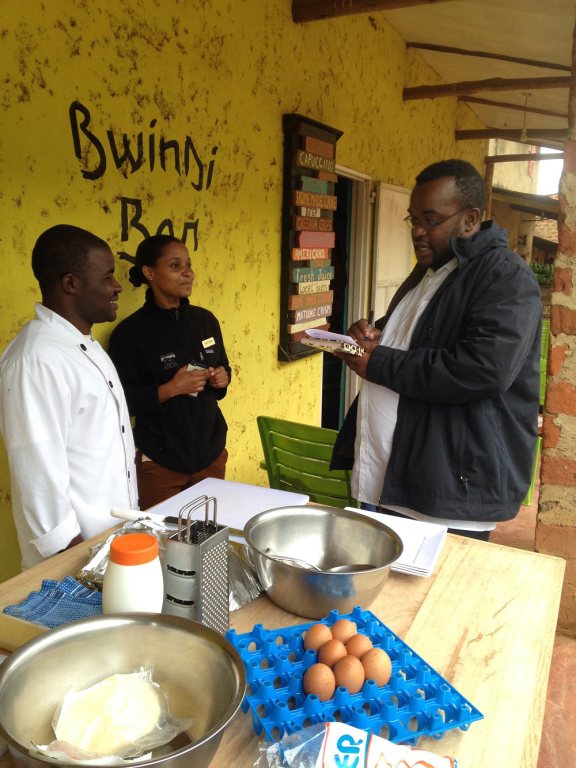 Bwindi Bar, Buhoma, rolex