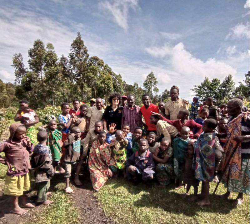 Charlotte, Diary of a Muzungu visits Batwa Village, Mgahinga with Volcanoes Safaris Uganda