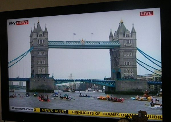 Diamond Jubilee. London Bridge on TV 2012