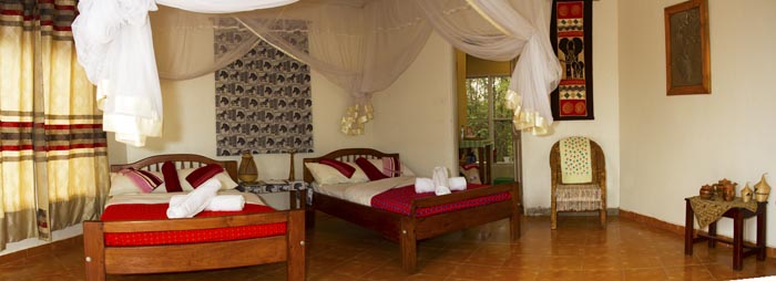 Euphorbia Lodge Queen Elizabeth National Park Uganda. Banda 2 - Double