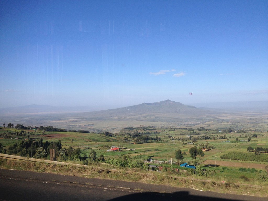 mash-bus-kampala-to-nairobi-lake-elementaita-caldera