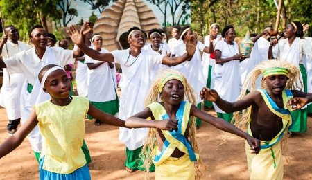 Red Rocks Rwanda Festival 2022 Intore kids dancing