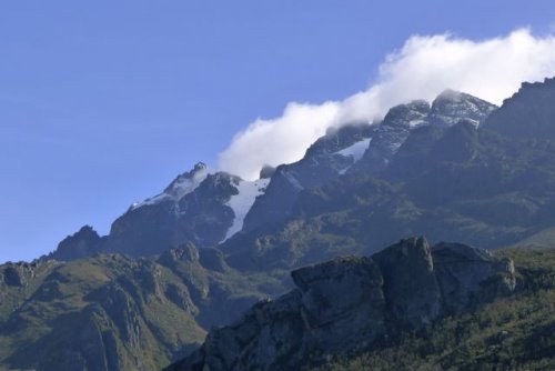 snow on rwenzoris. ruwenzori trekking Uganda